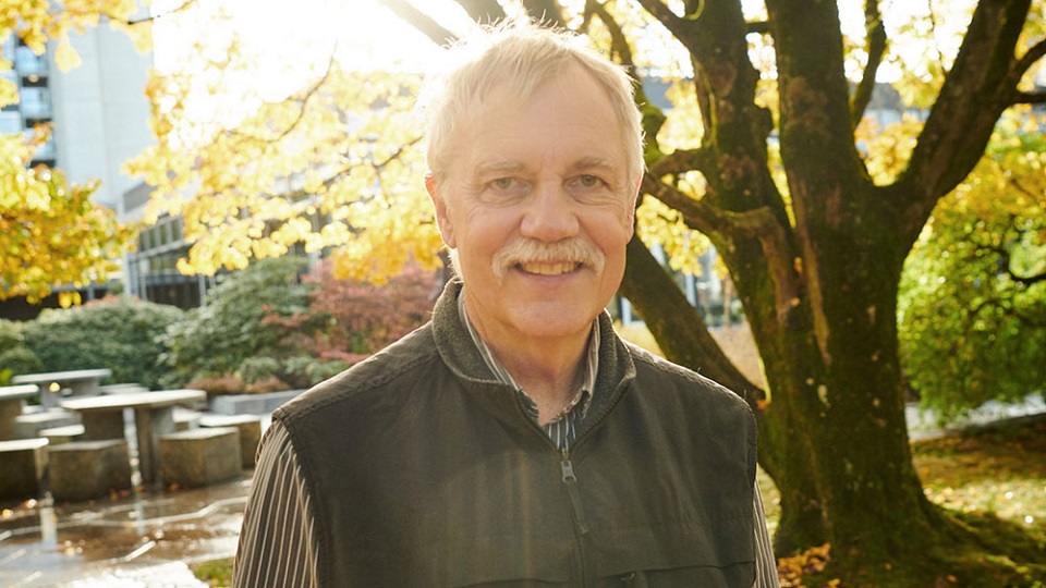 Wurde für seine herausragende Forschung mit dem 100. Schweizer Wissenschaftspreis Marcel Benoist ausgezeichnet: Professor Ruedi Aebersold. (Bild: Gian Marco Castelberg)